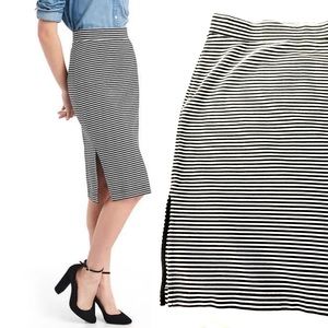 Gap black and white soft pencil skirt XS